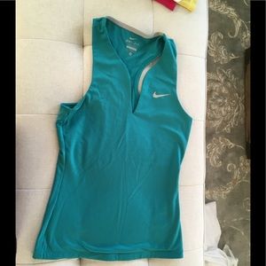 Nike top